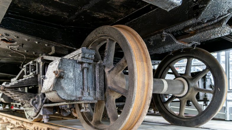 Ruote e assile di un carrello ferroviario